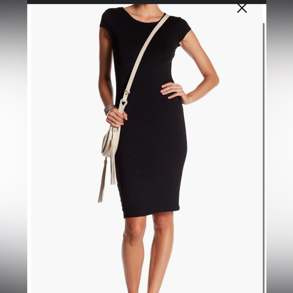 Cap Sleeve Bodycon Dress
Velvet Torch